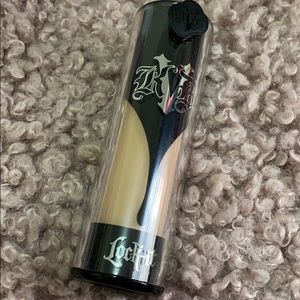 Kat Von D Lock it foundation #52 medium warm